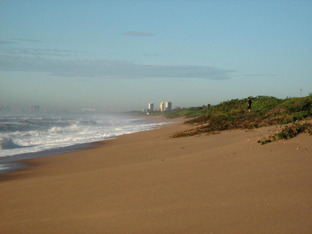 Glenashley Beach Accommodation - B&B And Backpackers Durban Extérieur photo