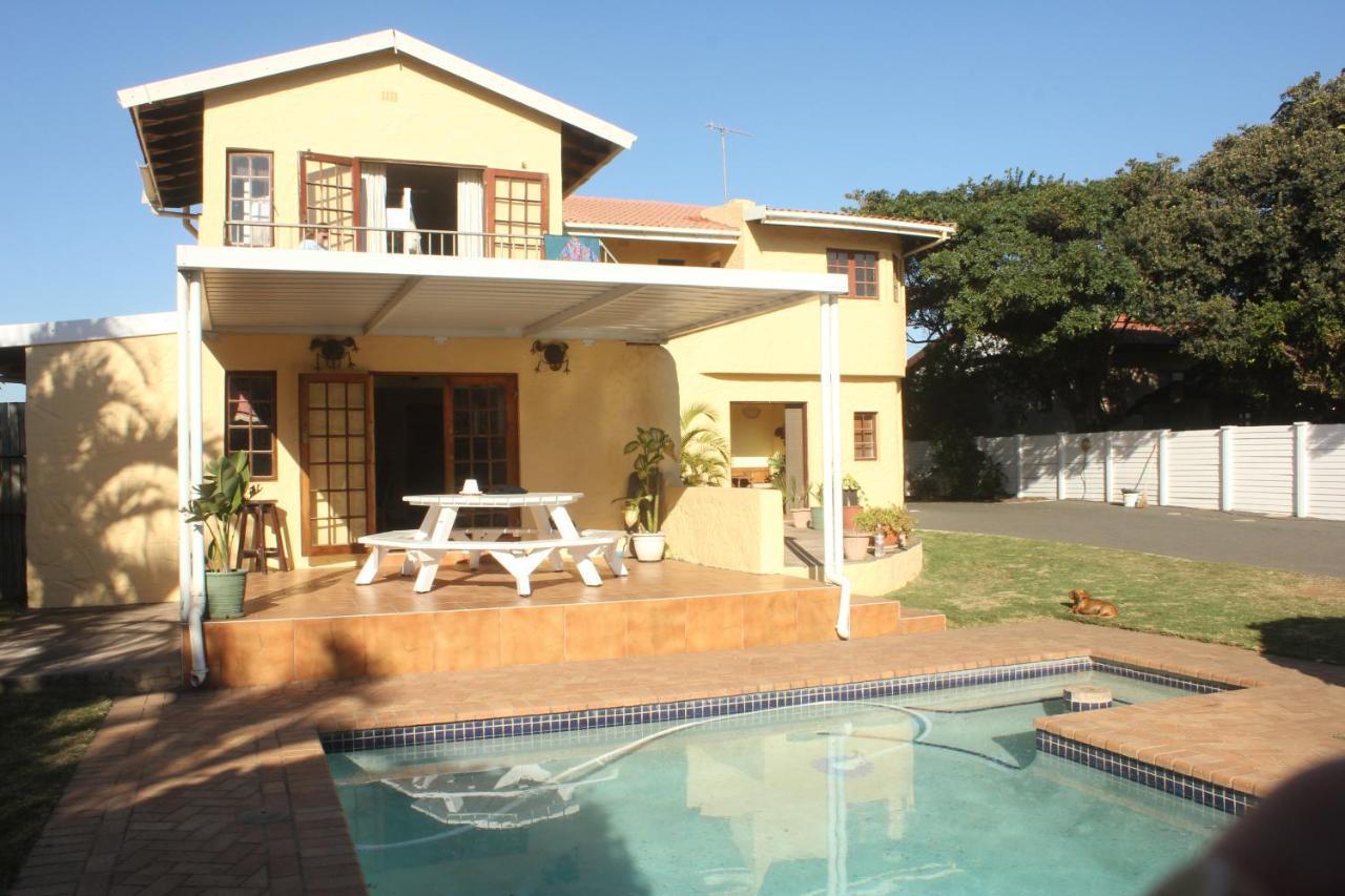 Glenashley Beach Accommodation - B&B And Backpackers Durban Extérieur photo
