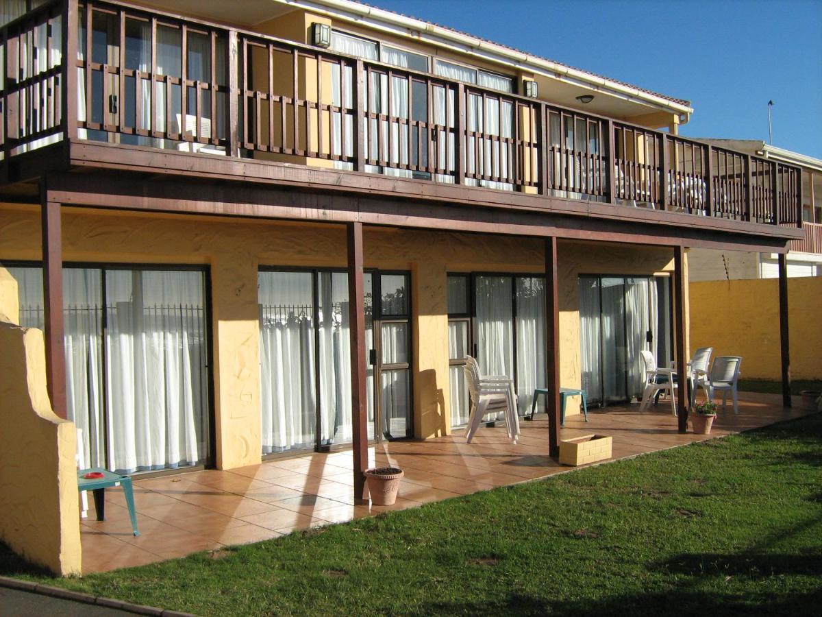Glenashley Beach Accommodation - B&B And Backpackers Durban Extérieur photo