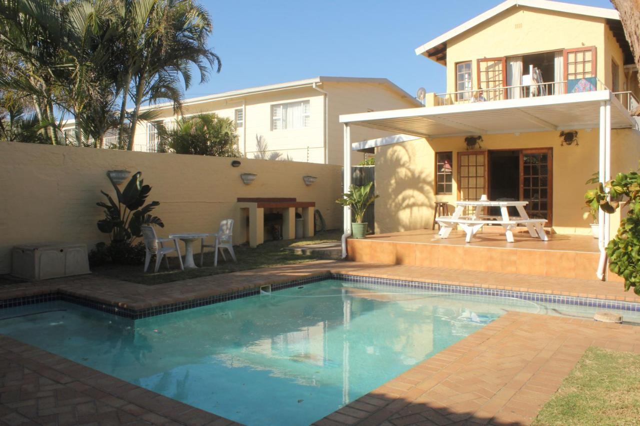 Glenashley Beach Accommodation - B&B And Backpackers Durban Extérieur photo