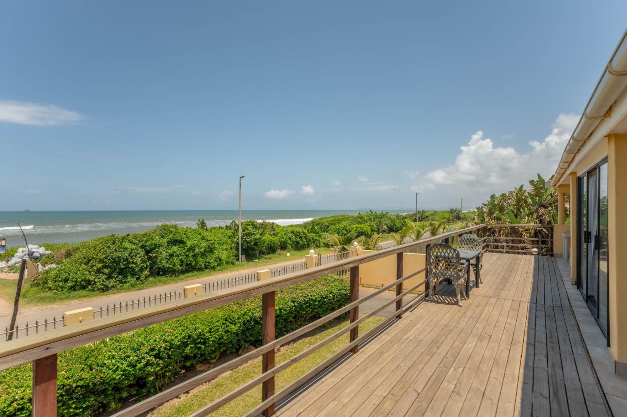 Glenashley Beach Accommodation - B&B And Backpackers Durban Extérieur photo